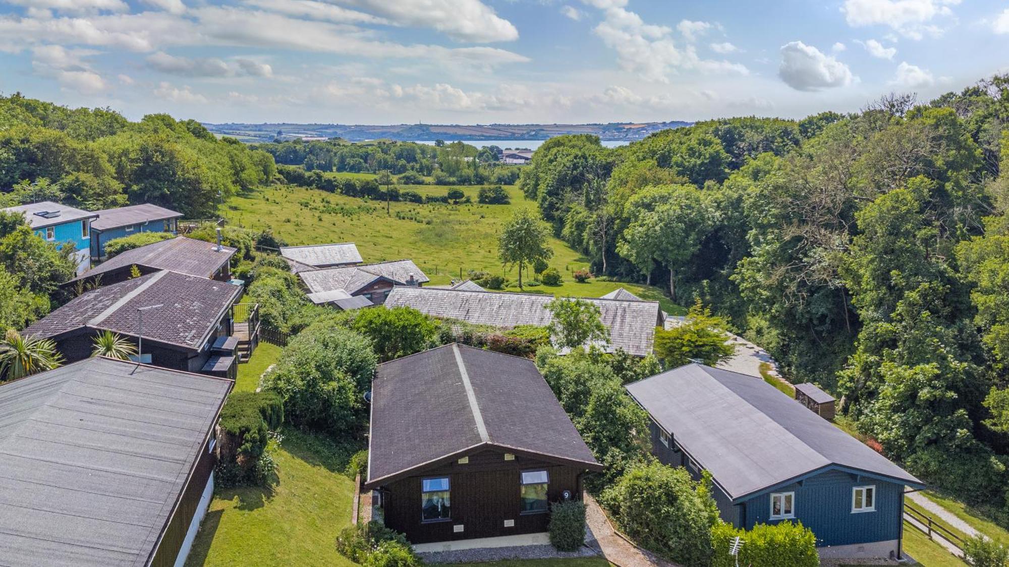 Scandinavian Style Lodge In Rock Wadebridge Bagian luar foto