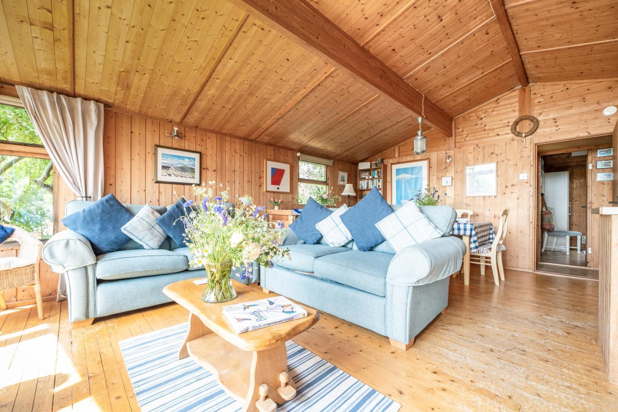 Scandinavian Style Lodge In Rock Wadebridge Bagian luar foto