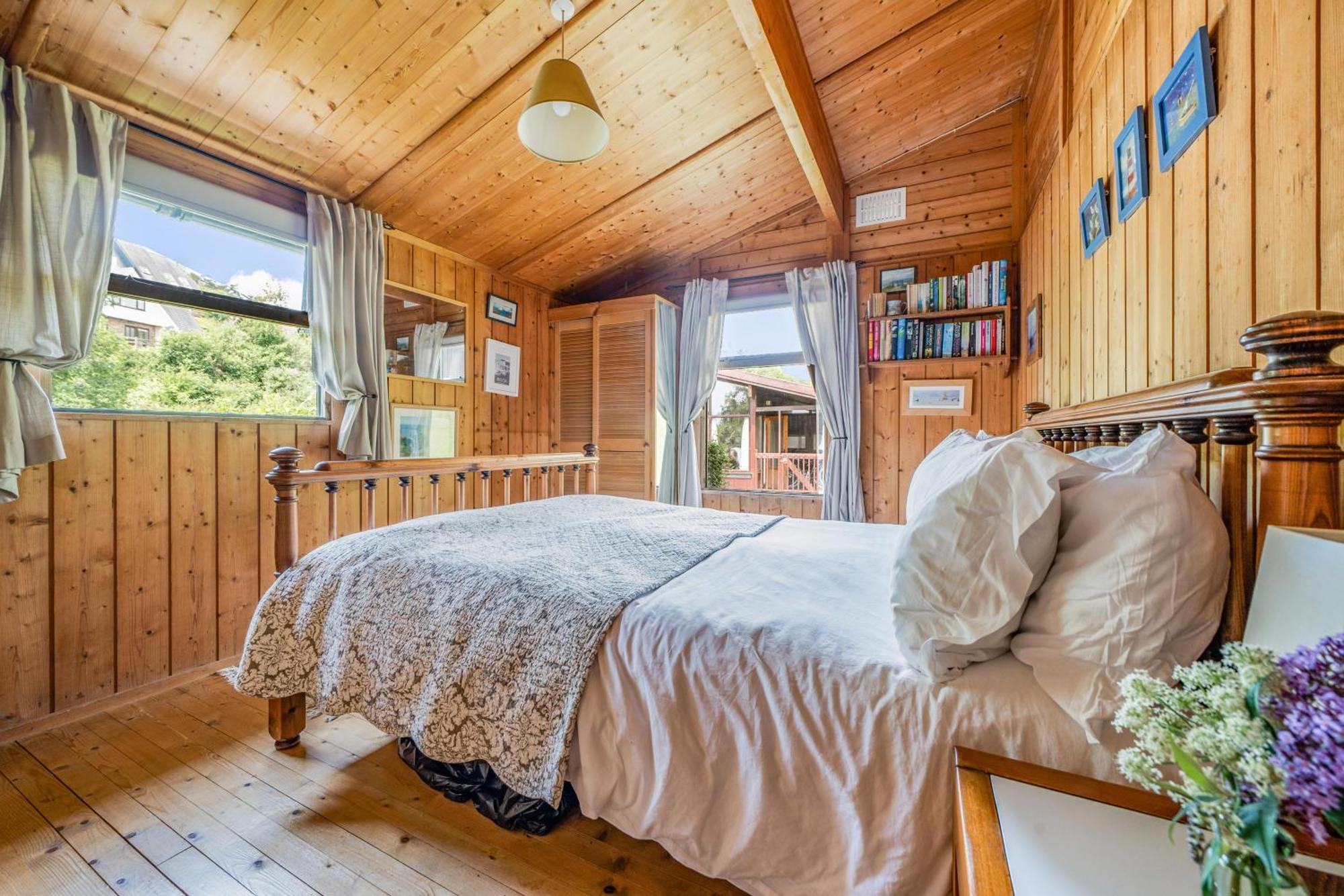 Scandinavian Style Lodge In Rock Wadebridge Bagian luar foto