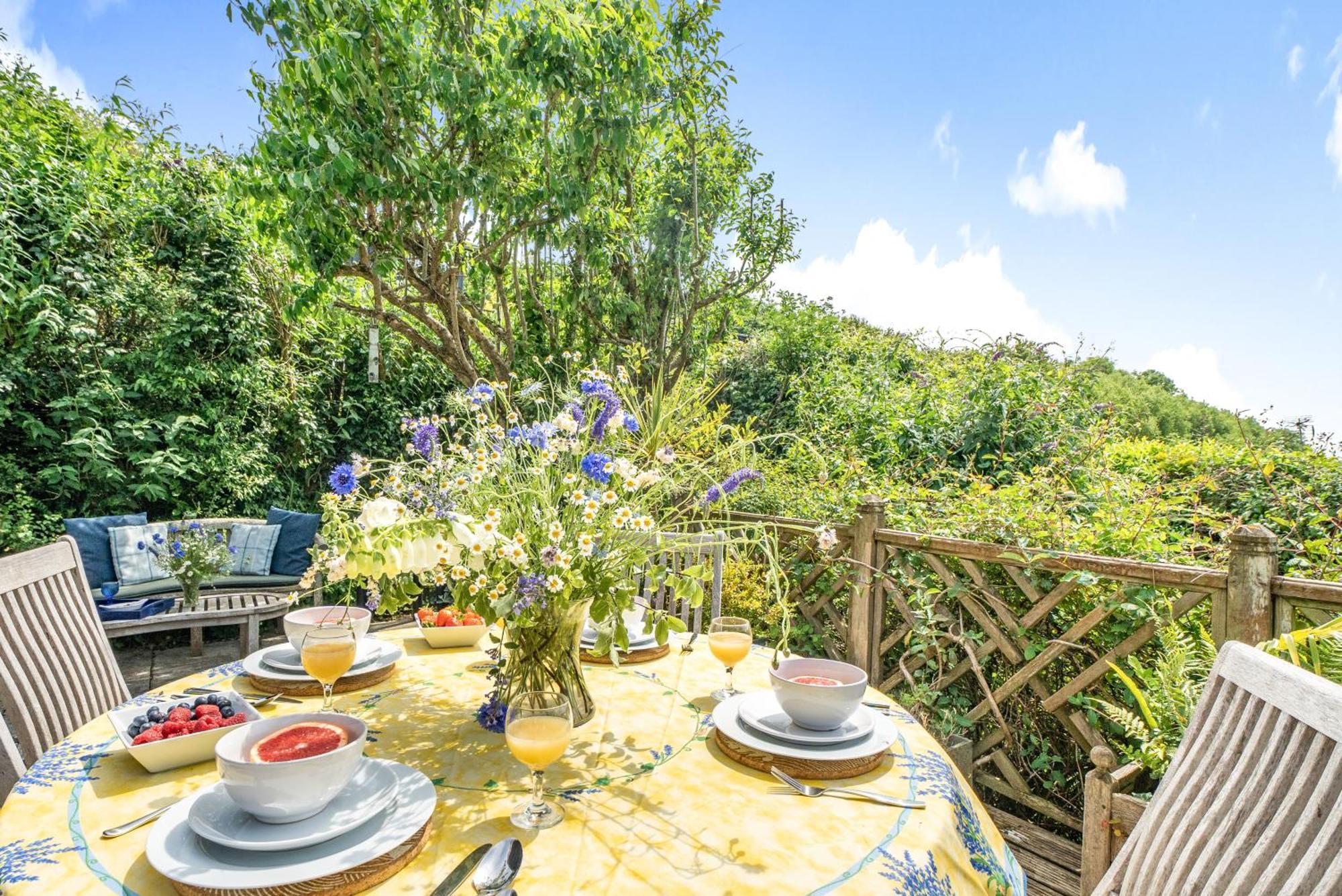 Scandinavian Style Lodge In Rock Wadebridge Bagian luar foto